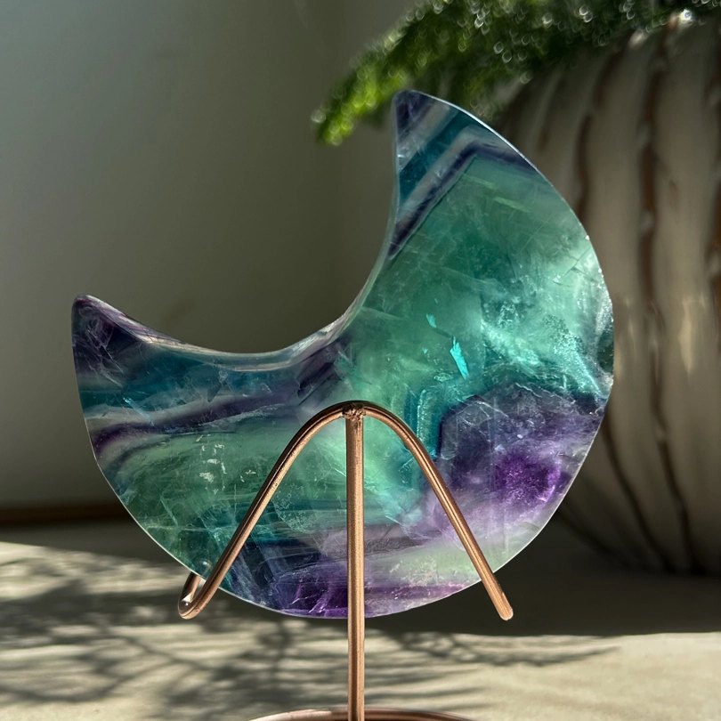 Luna in Fluorite Arcobaleno